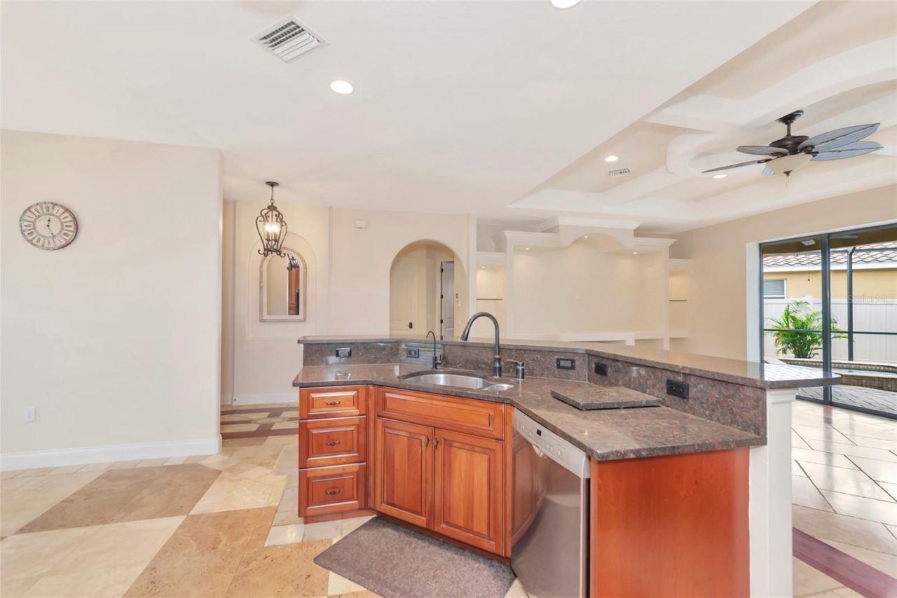 5624 Aaron Court , Sarasota, FL 34232 Photo