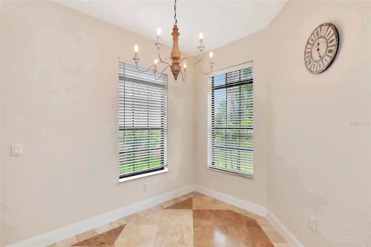 5624 Aaron Court , Sarasota, FL 34232 Photo
