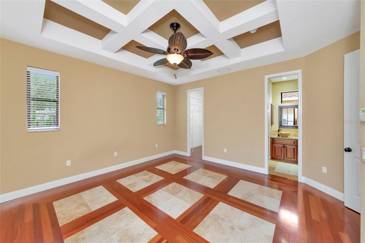 5624 Aaron Court , Sarasota, FL 34232 Photo