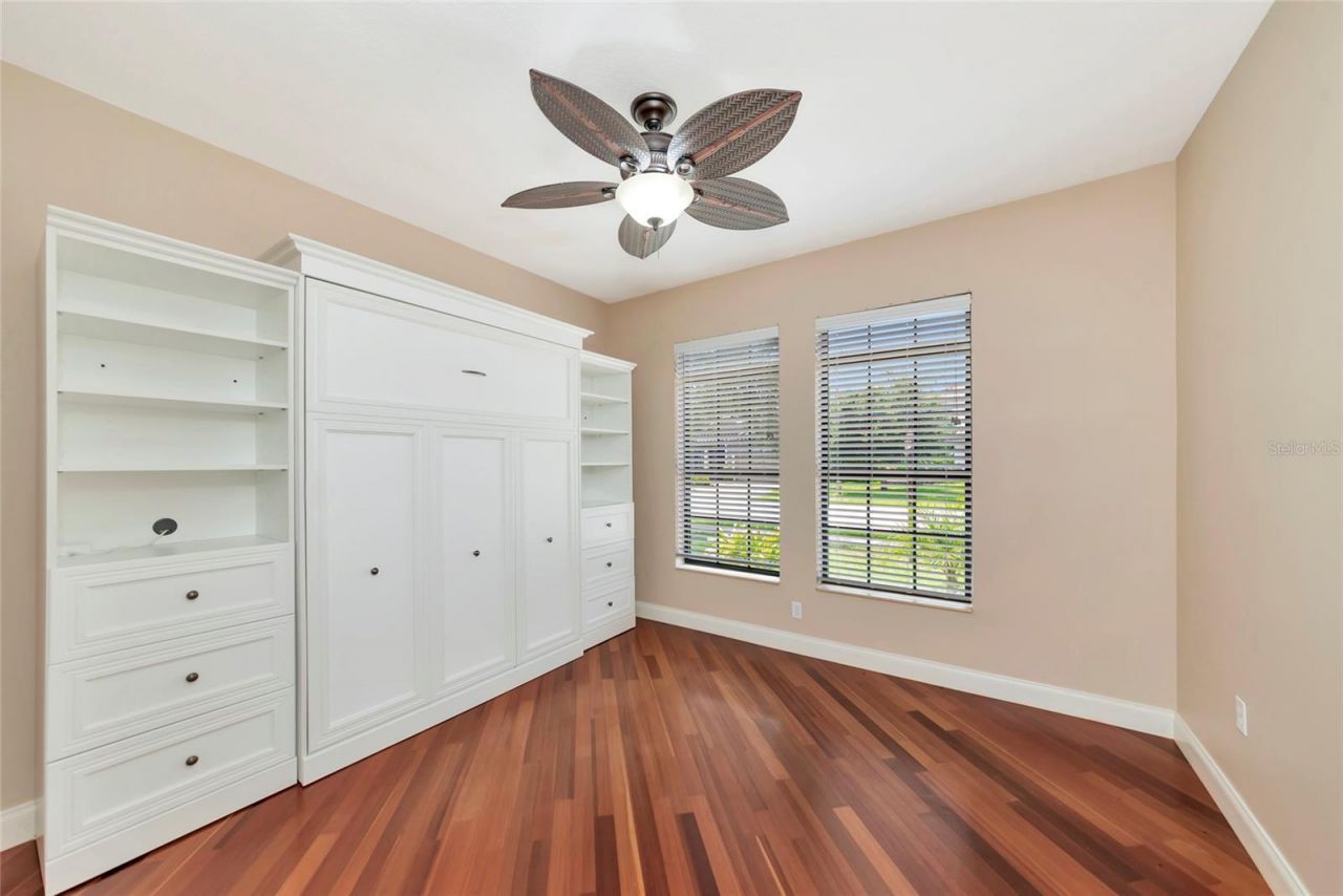 5624 Aaron Court , Sarasota, FL 34232 Photo