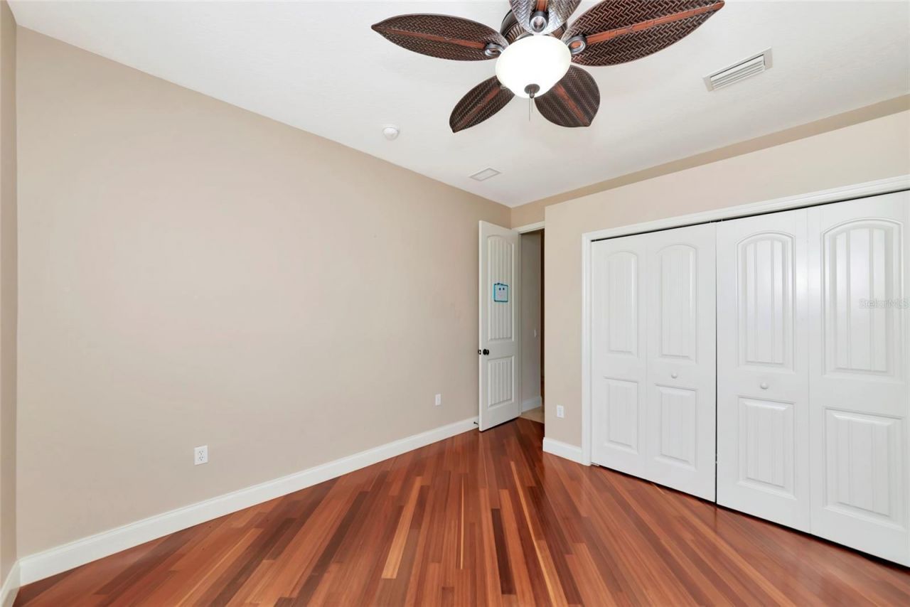 5624 Aaron Court , Sarasota, FL 34232 Photo
