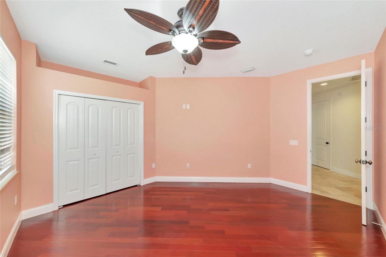 5624 Aaron Court , Sarasota, FL 34232 Photo