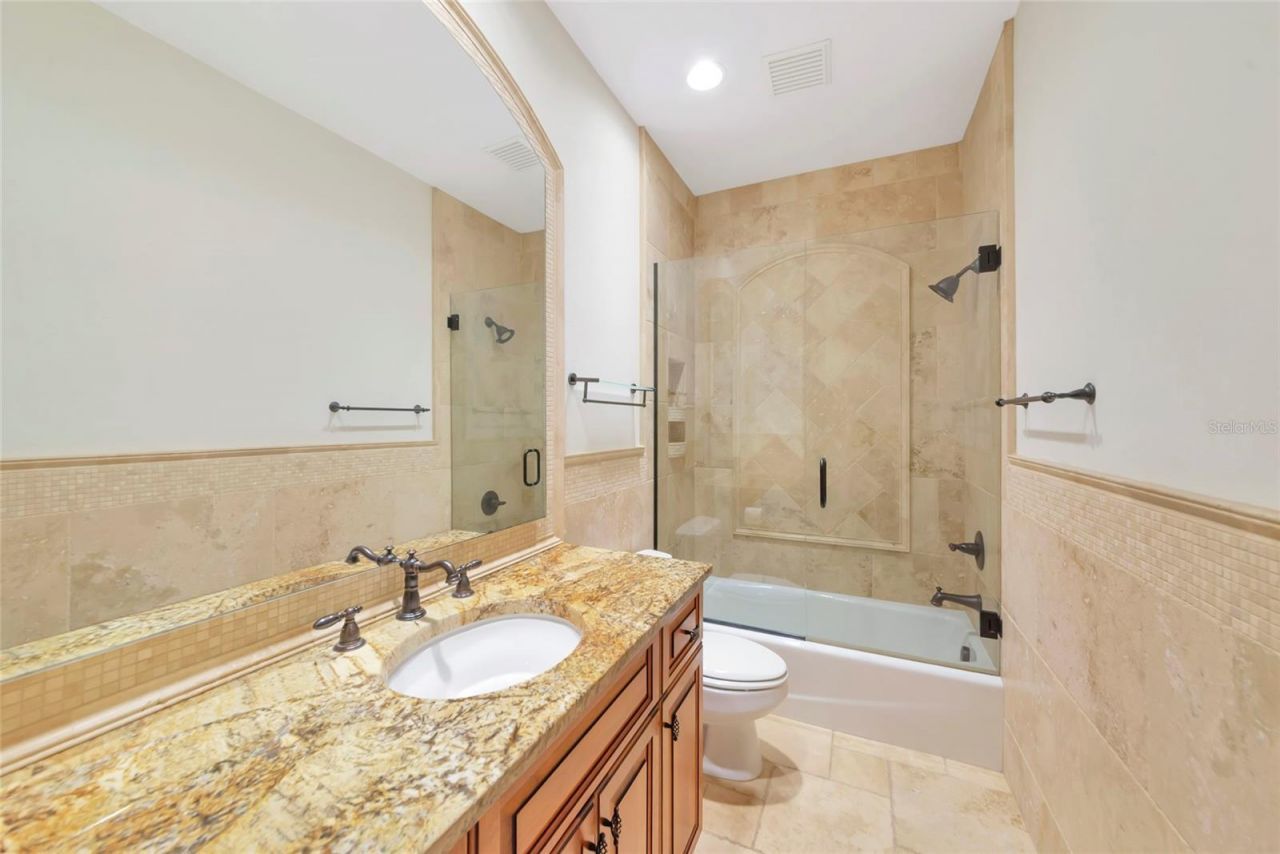 5624 Aaron Court , Sarasota, FL 34232 Photo