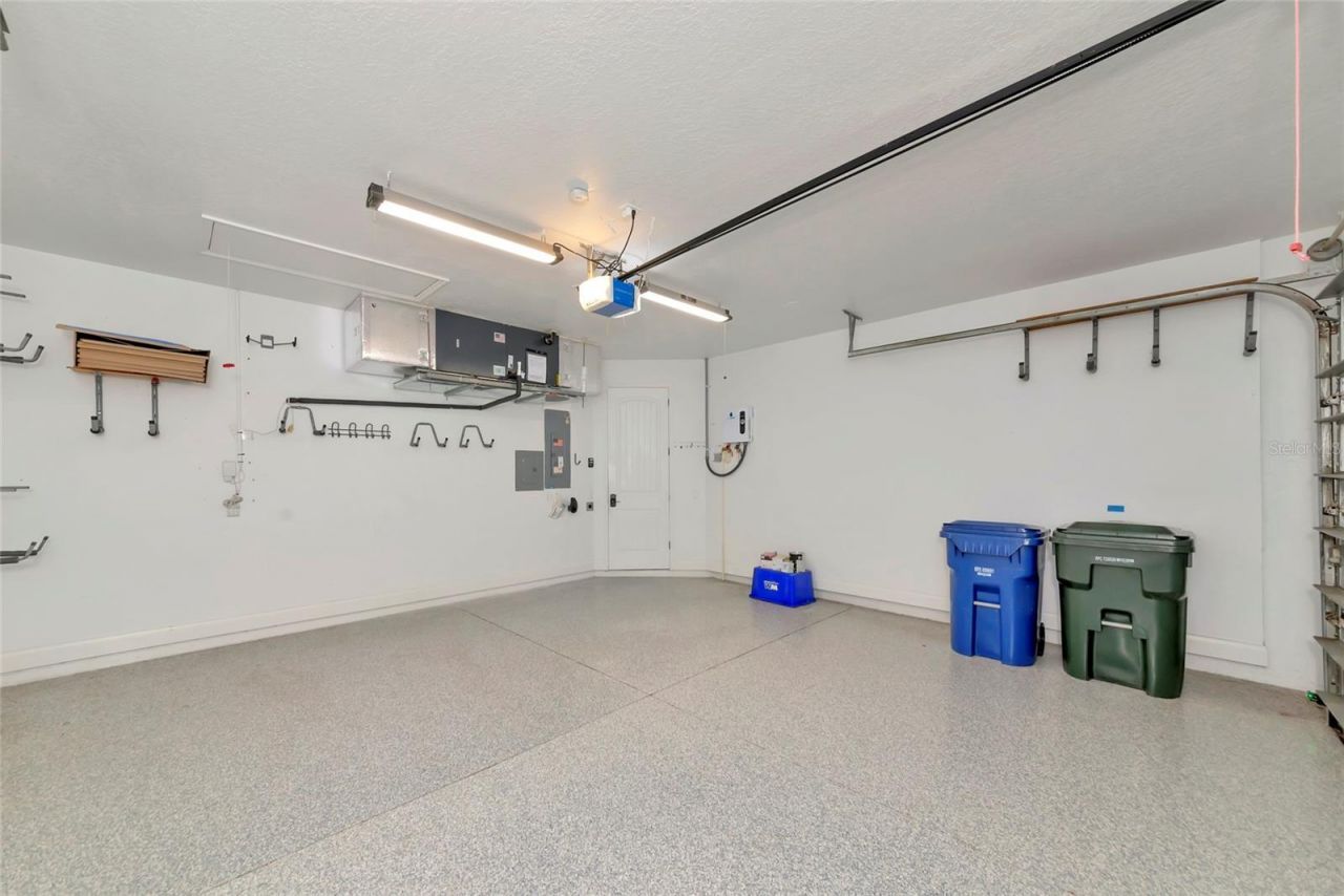 5624 Aaron Court , Sarasota, FL 34232 Photo