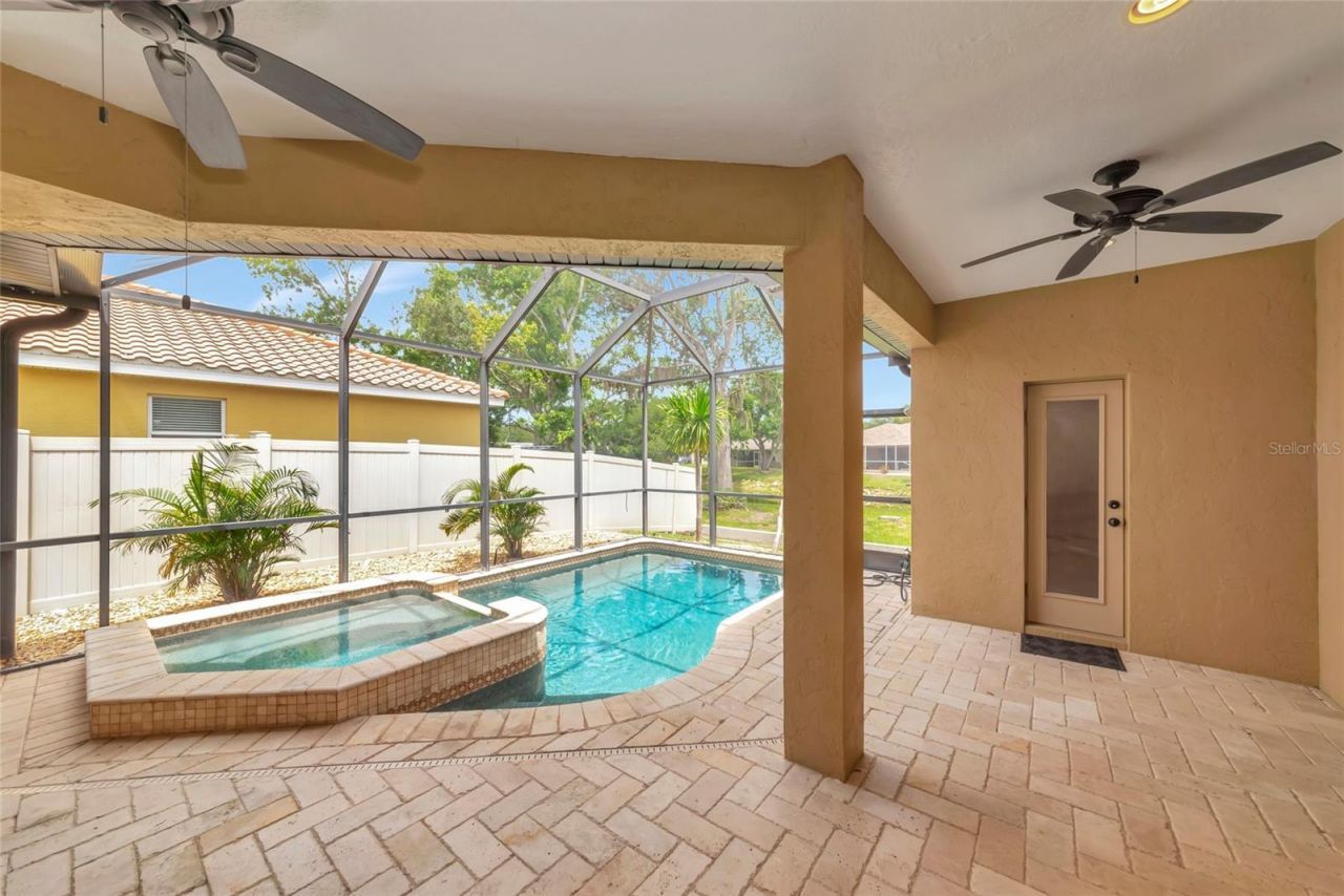 5624 Aaron Court , Sarasota, FL 34232 Photo