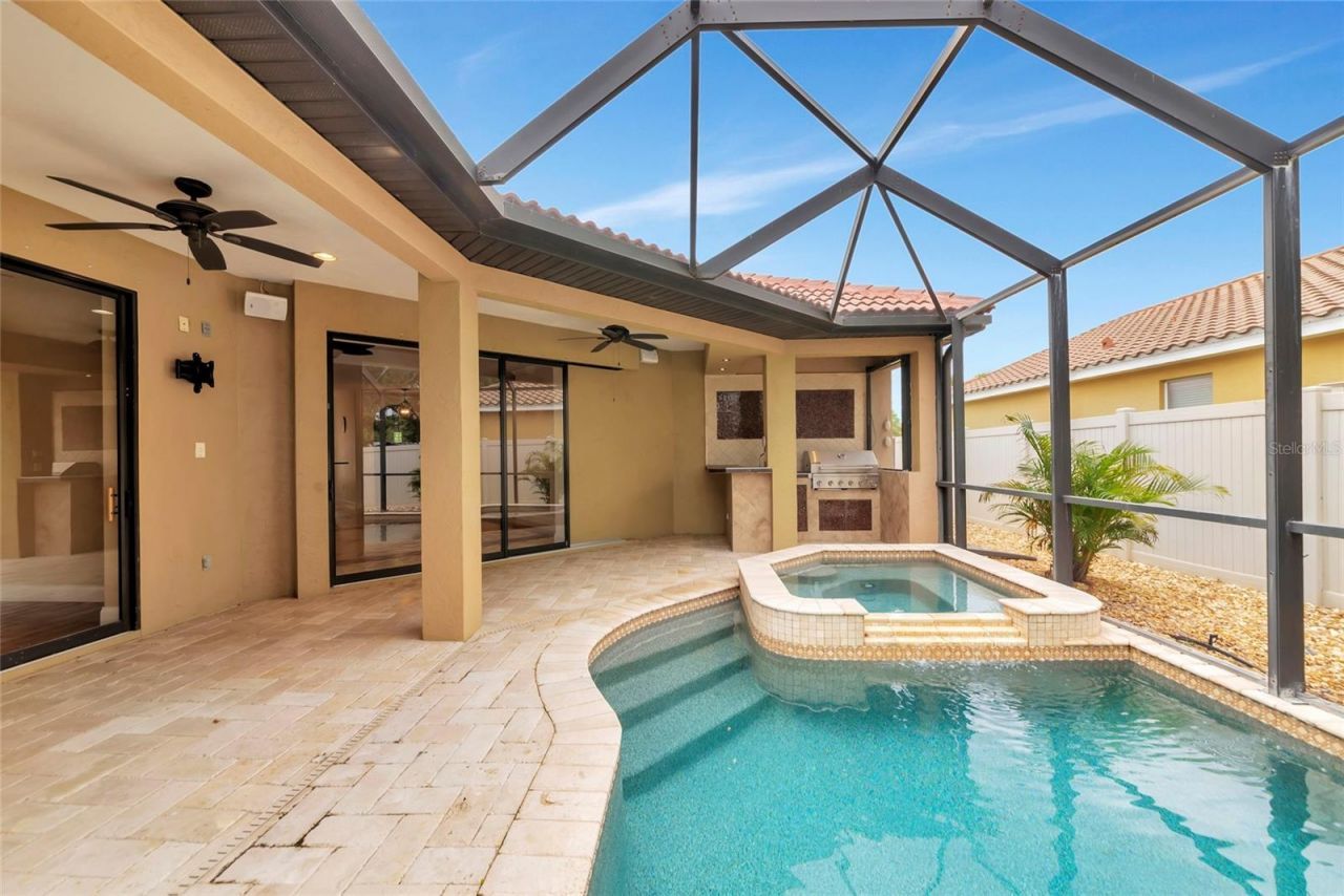 5624 Aaron Court , Sarasota, FL 34232 Photo