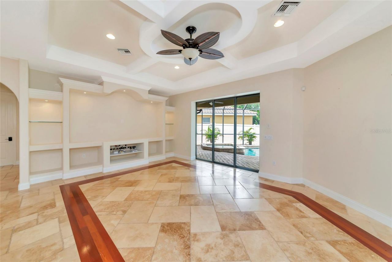5624 Aaron Court , Sarasota, FL 34232 Photo