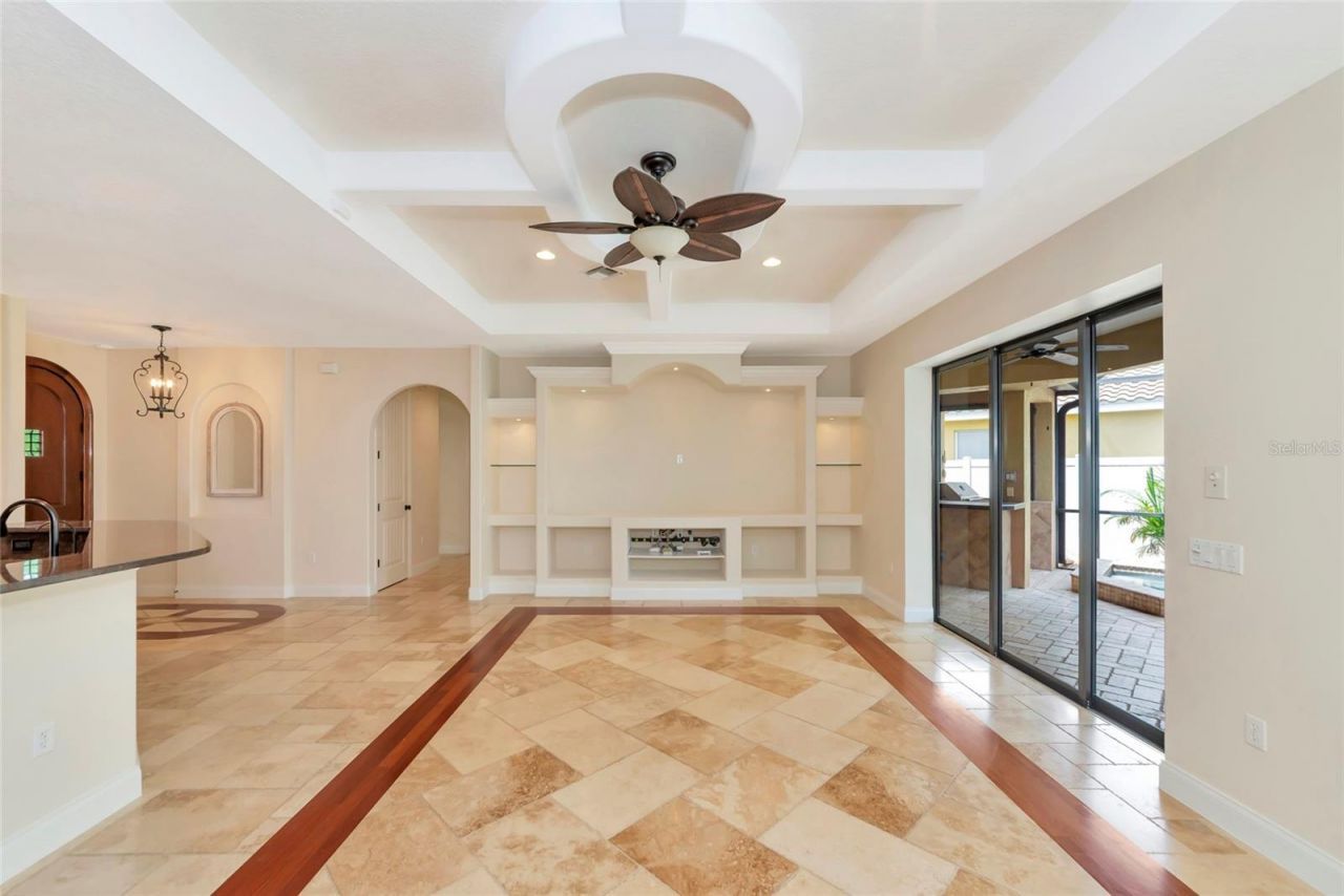 5624 Aaron Court , Sarasota, FL 34232 Photo