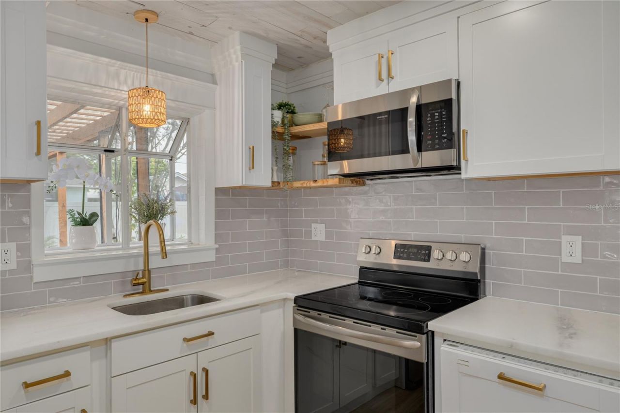 5271 35th Avenue N, Saint Petersburg, FL 33710 Photo