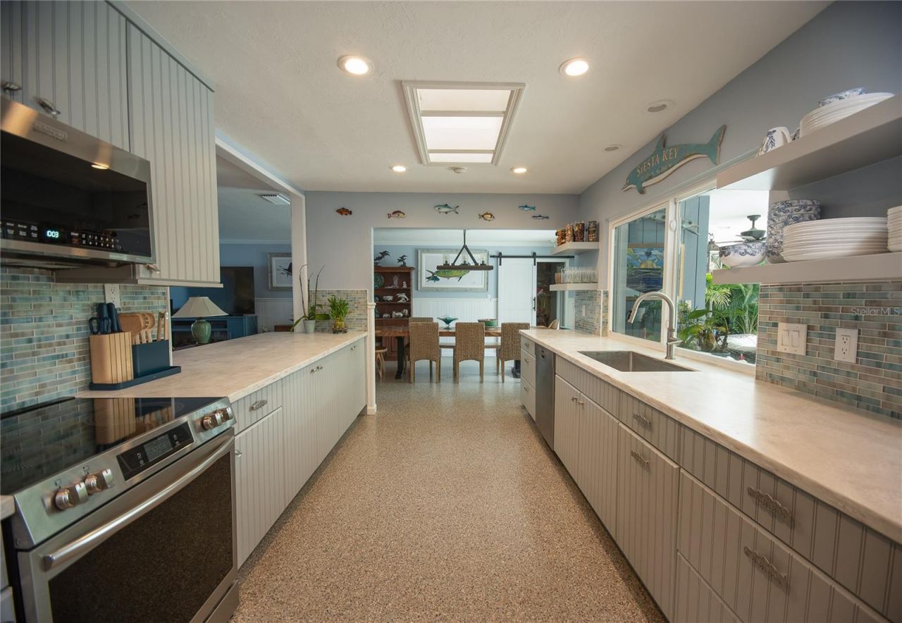 4925 Primrose Path, Sarasota, FL 34242 Photo