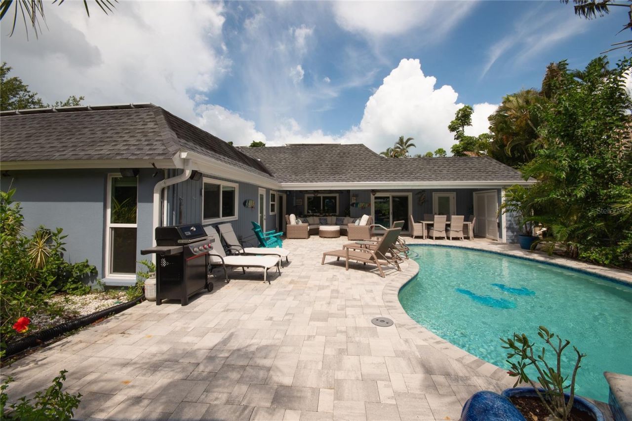 4925 Primrose Path, Sarasota, FL 34242 Photo