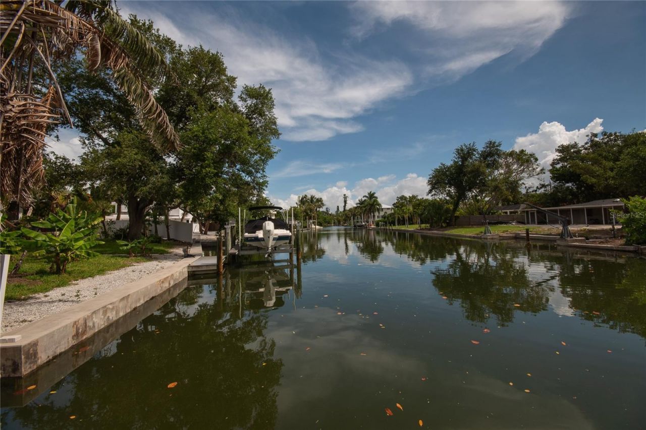 4925 Primrose Path, Sarasota, FL 34242 Photo