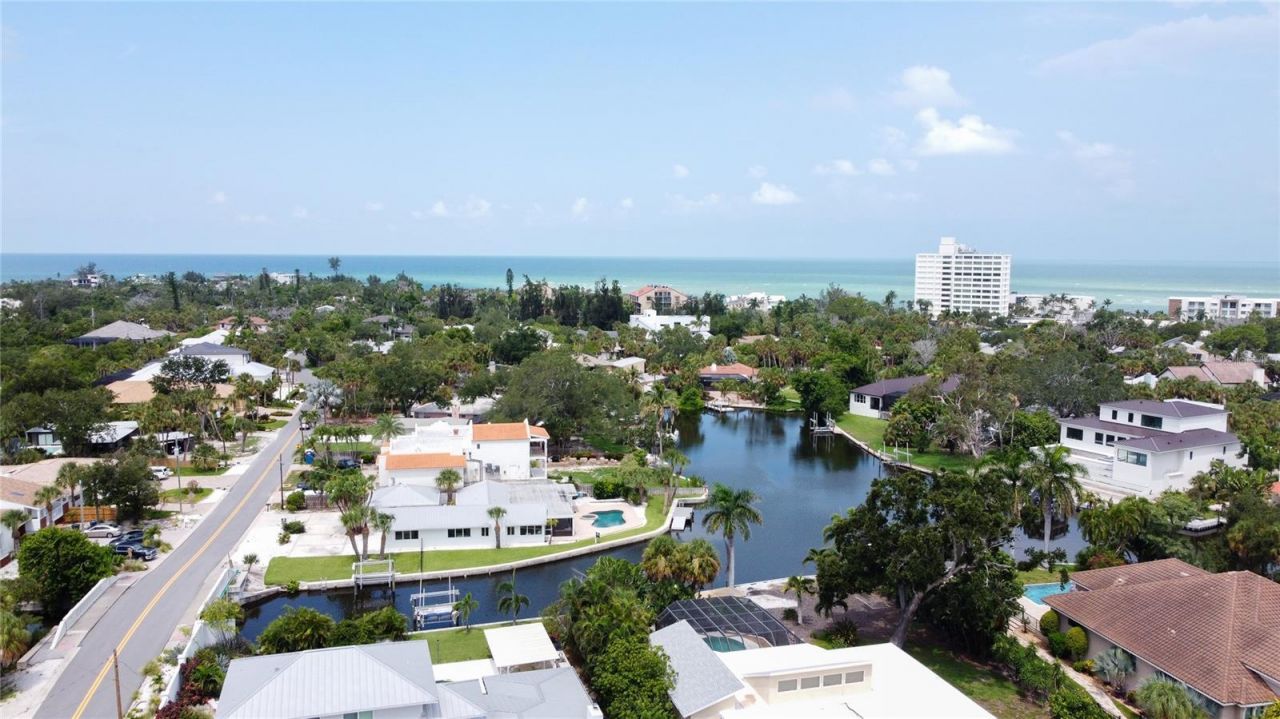 4925 Primrose Path, Sarasota, FL 34242 Photo
