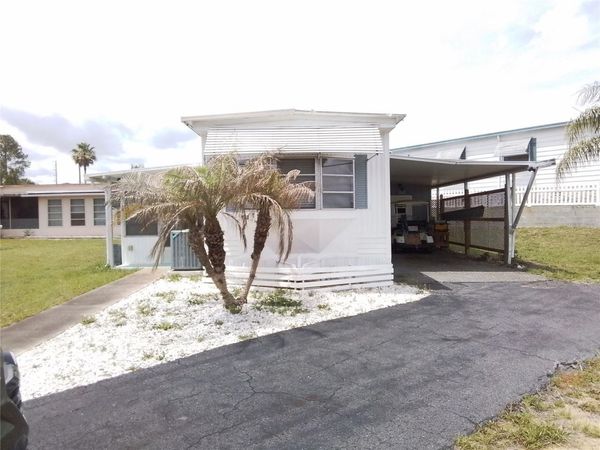 903 MARK ROAD , LEESBURG, FL 34748