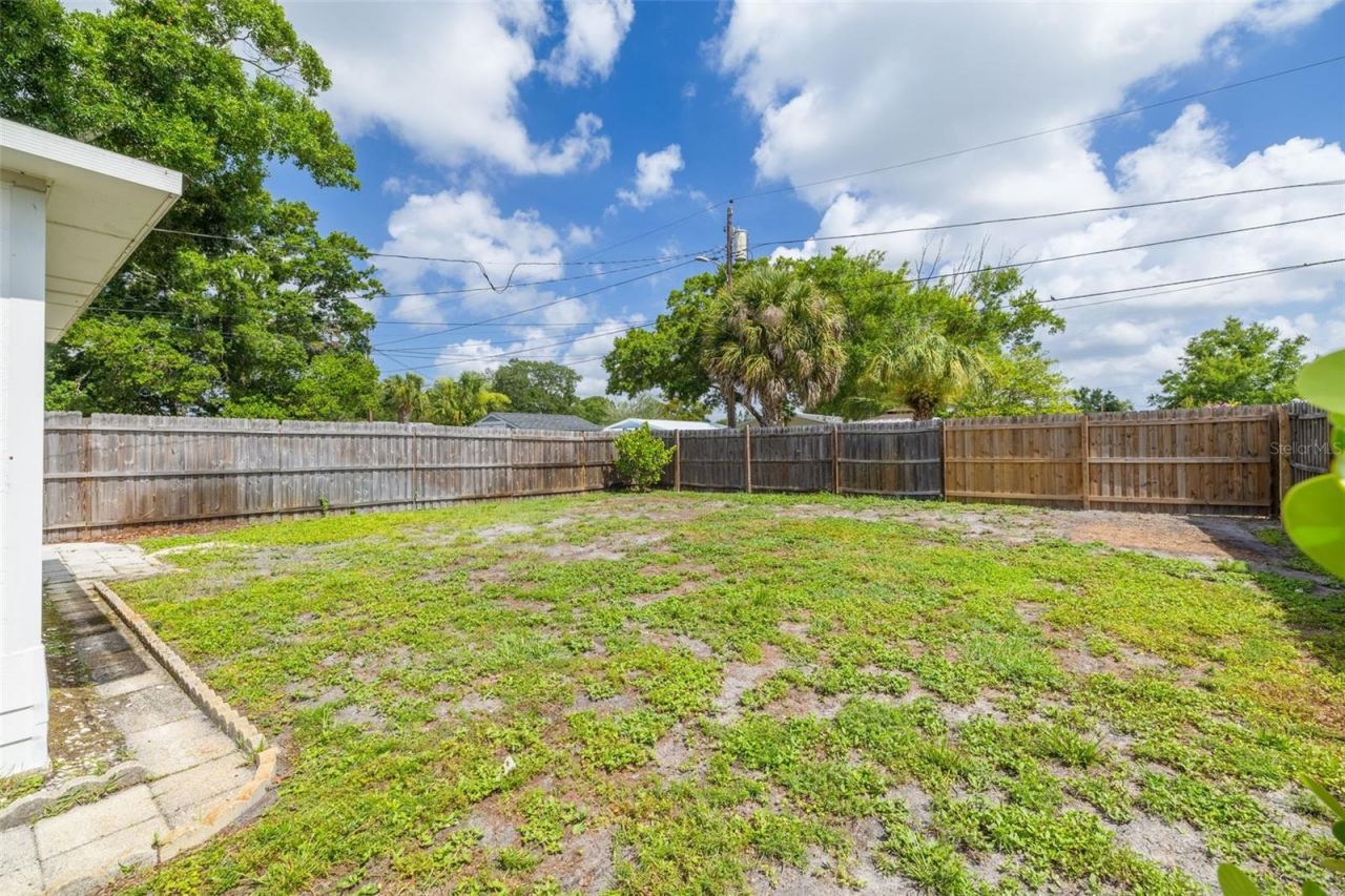 5621 16th Avenue N, Saint Petersburg, FL 33710 Photo