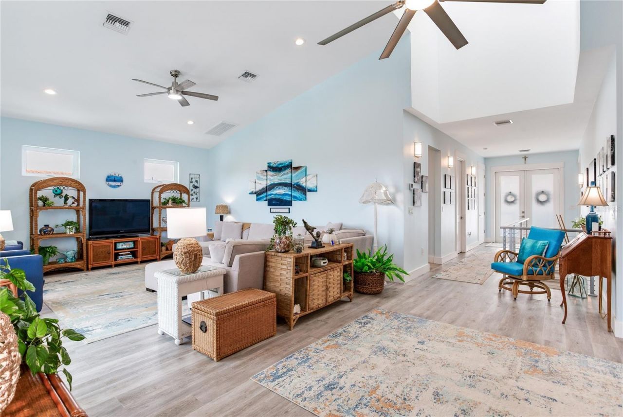 15808 Redington Drive, Redington Beach, FL 33708 Photo