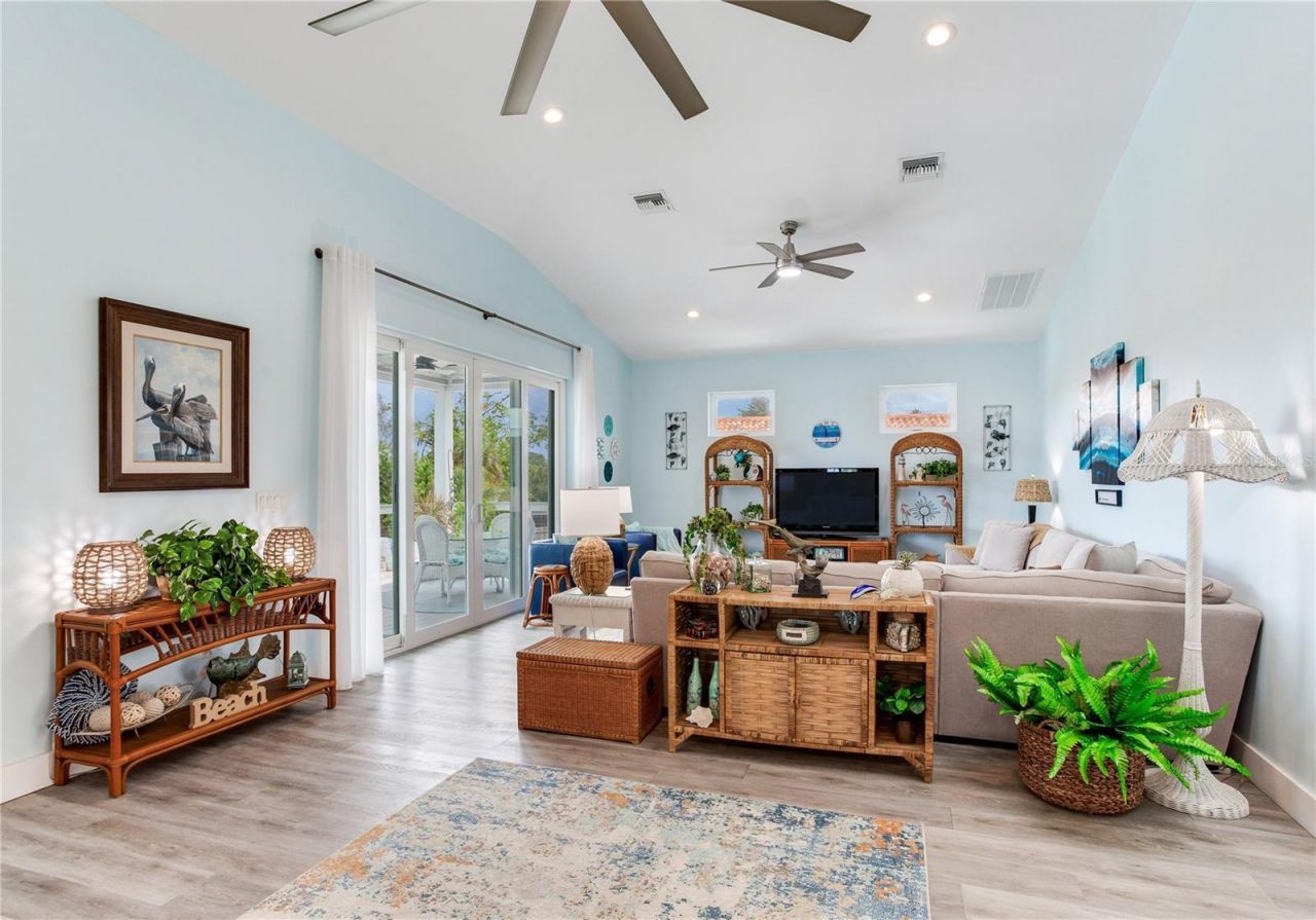 15808 Redington Drive, Redington Beach, FL 33708 Photo