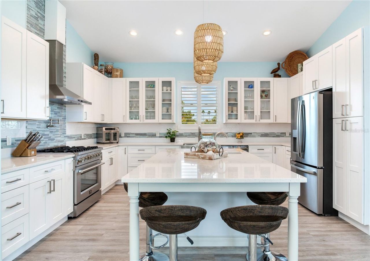15808 Redington Drive, Redington Beach, FL 33708 Photo