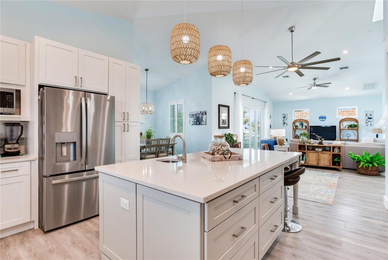 15808 Redington Drive, Redington Beach, FL 33708 Photo