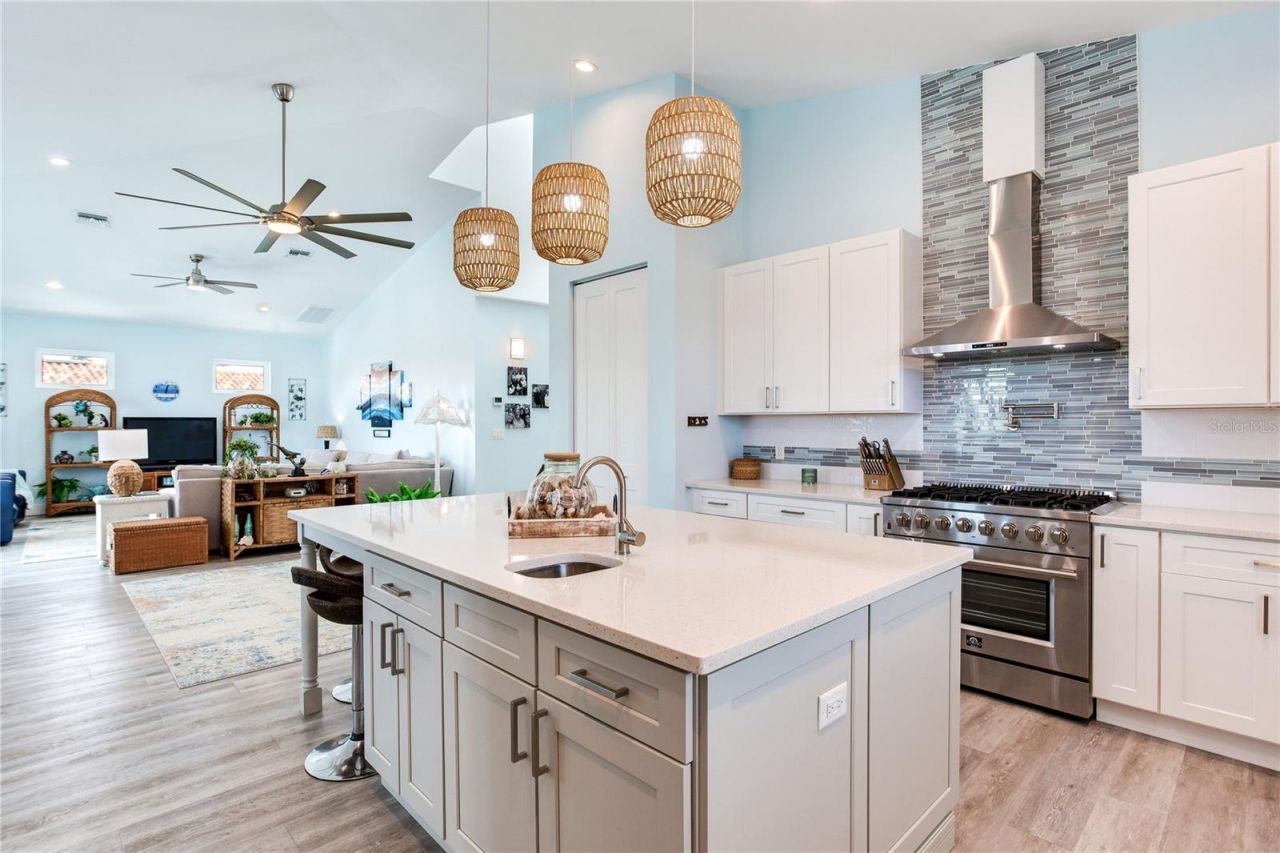 15808 Redington Drive, Redington Beach, FL 33708 Photo
