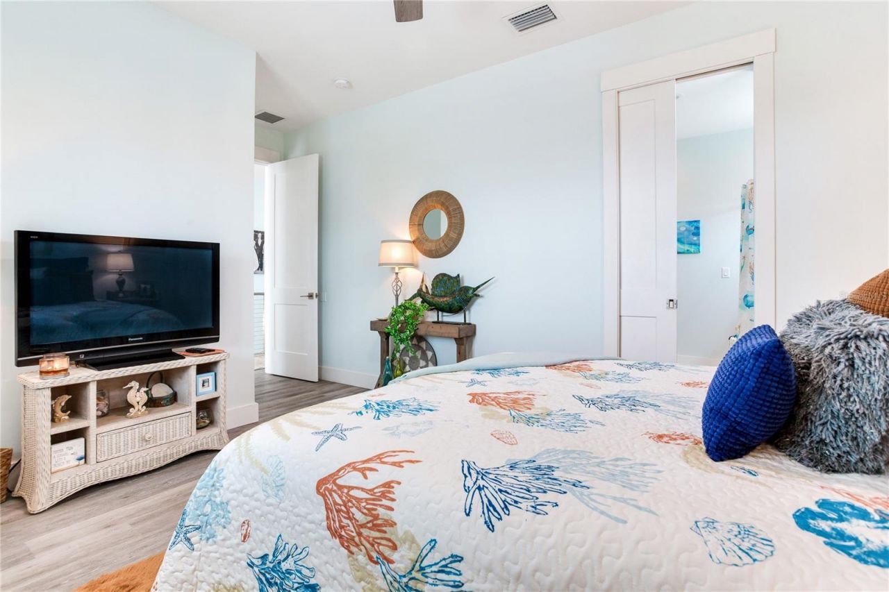15808 Redington Drive, Redington Beach, FL 33708 Photo