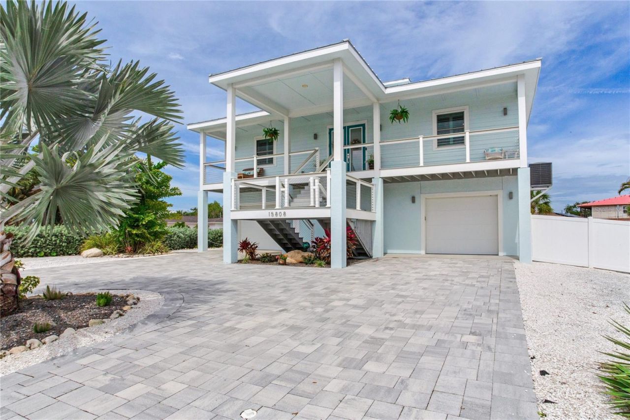 15808 Redington Drive, Redington Beach, FL 33708 Photo