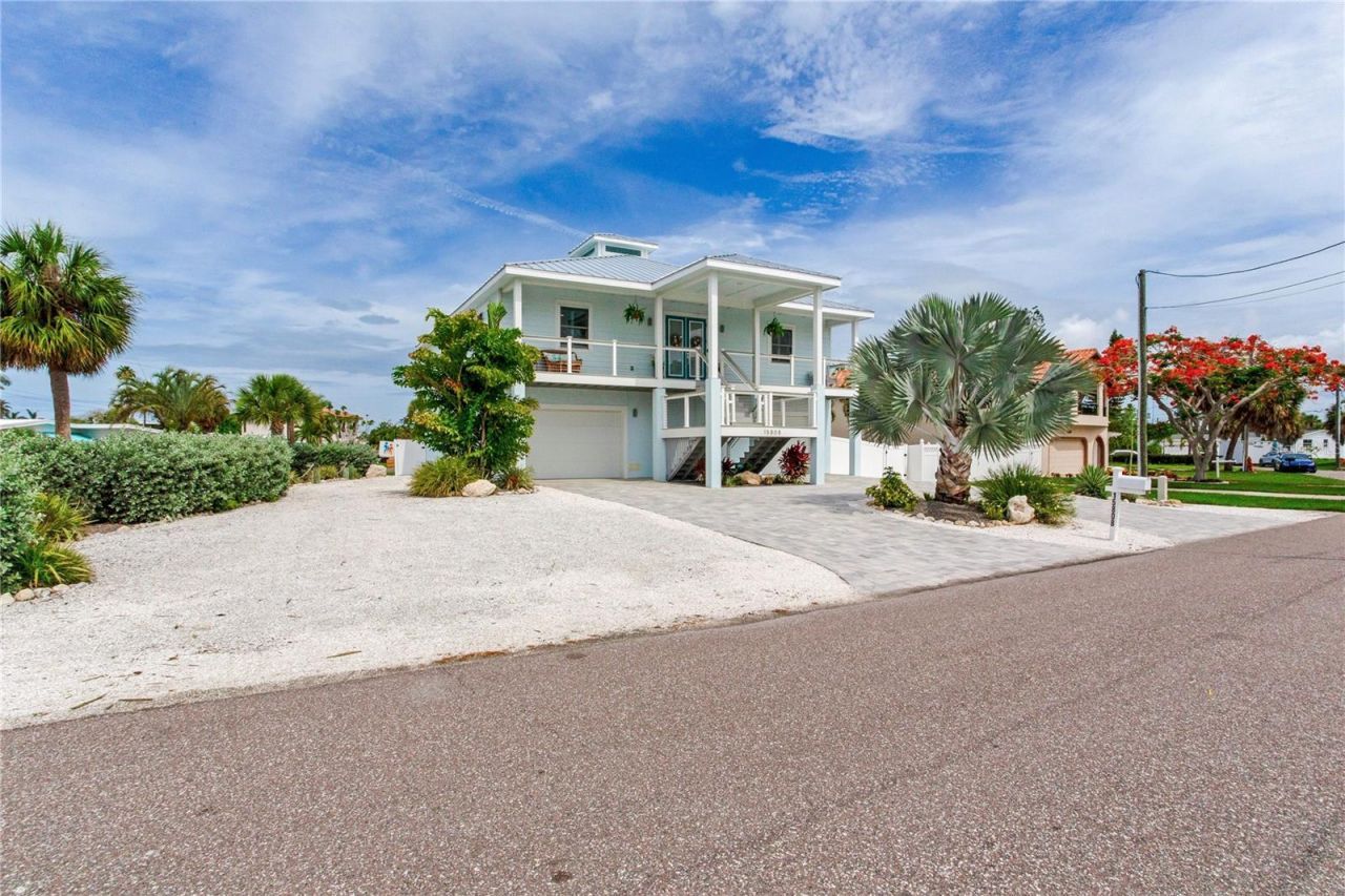15808 Redington Drive, Redington Beach, FL 33708 Photo