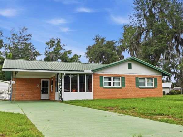 547 SE OLUSTEE AVENUE , LAKE CITY, FL 32025