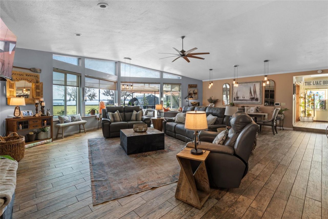 1102 N Palmetto Street, Leesburg, FL 34748 Photo