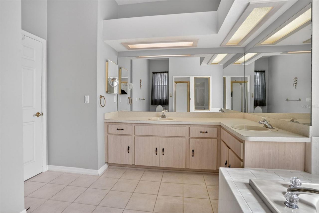 9363 Tooke Shore Drive, Weeki Wachee, FL 34613 Photo