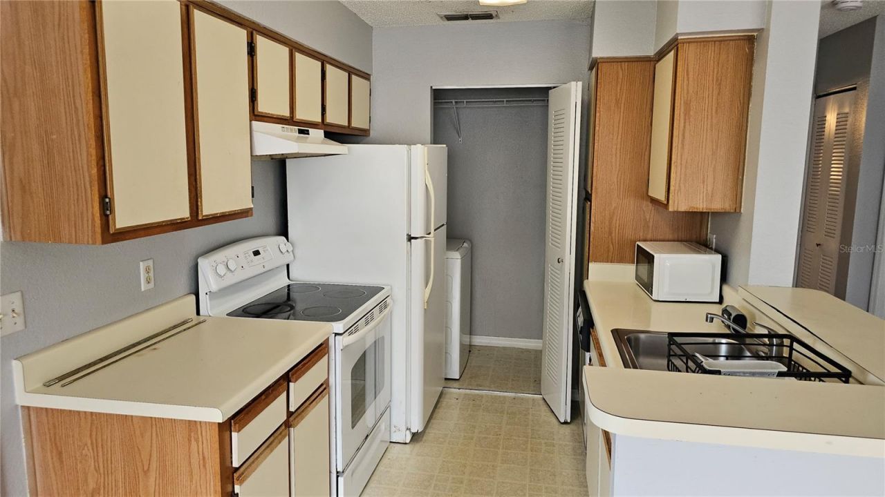1075 S Hiawassee Rd , Unit 922, Orlando, FL 32835 Photo