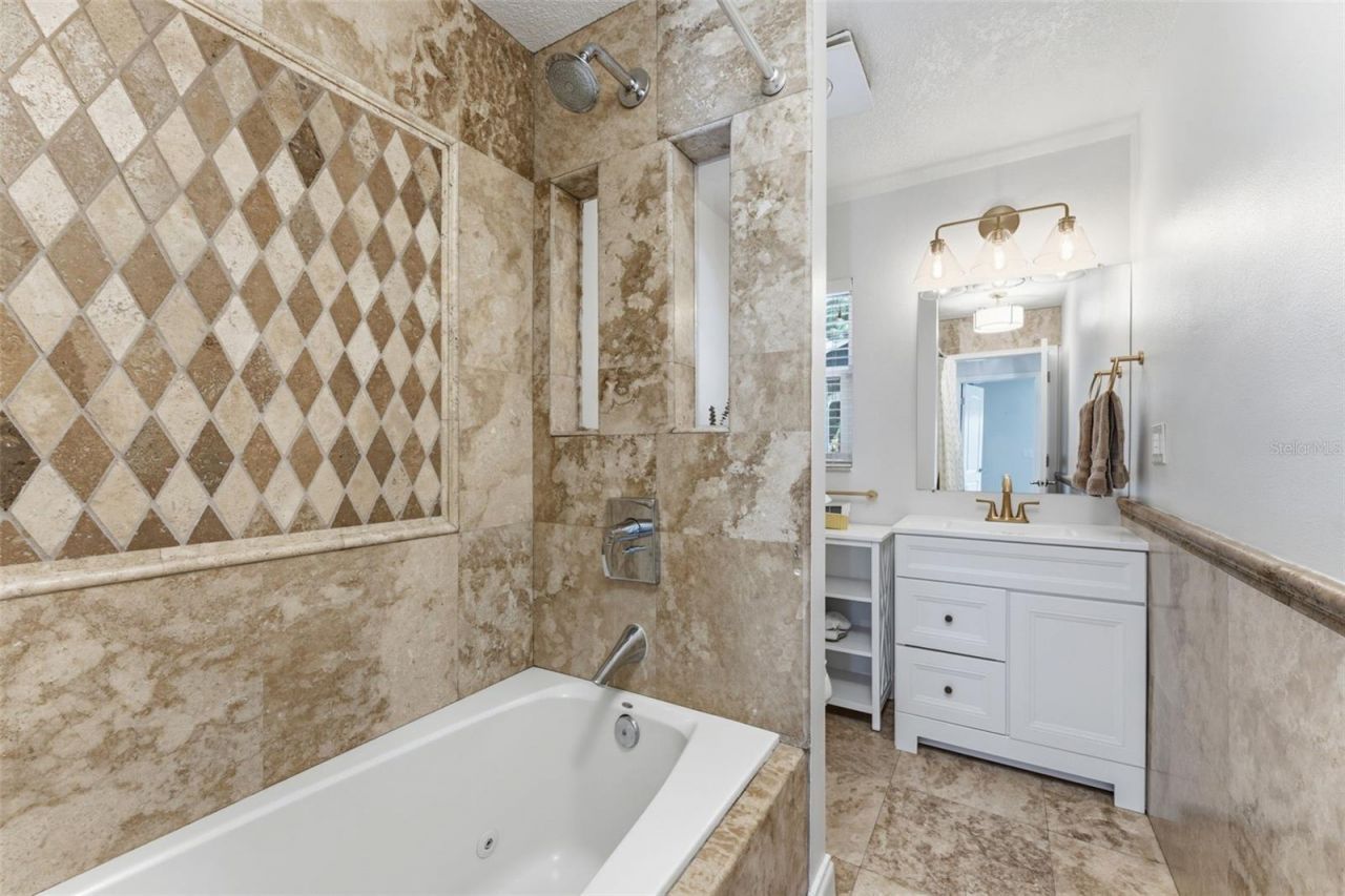 4096 38th Street S, Saint Petersburg, FL 33711 Photo