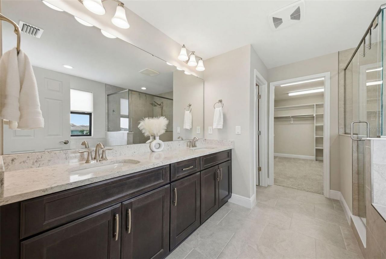 8310 Carrhill Place , Parrish, FL 34219 Photo