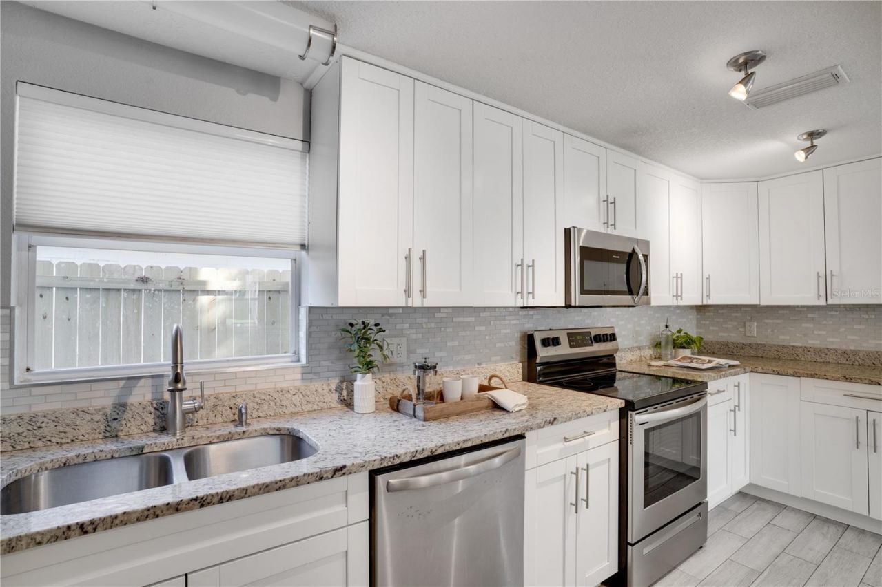 7991 24th Ave N Avenue N, Saint Petersburg, FL 33710 Photo