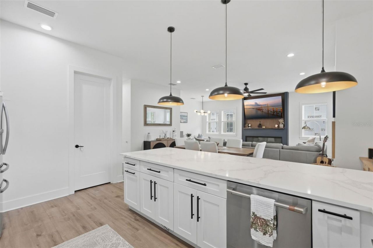 1727 Maryland Avenue Ne, Saint Petersburg, FL 33703 Photo