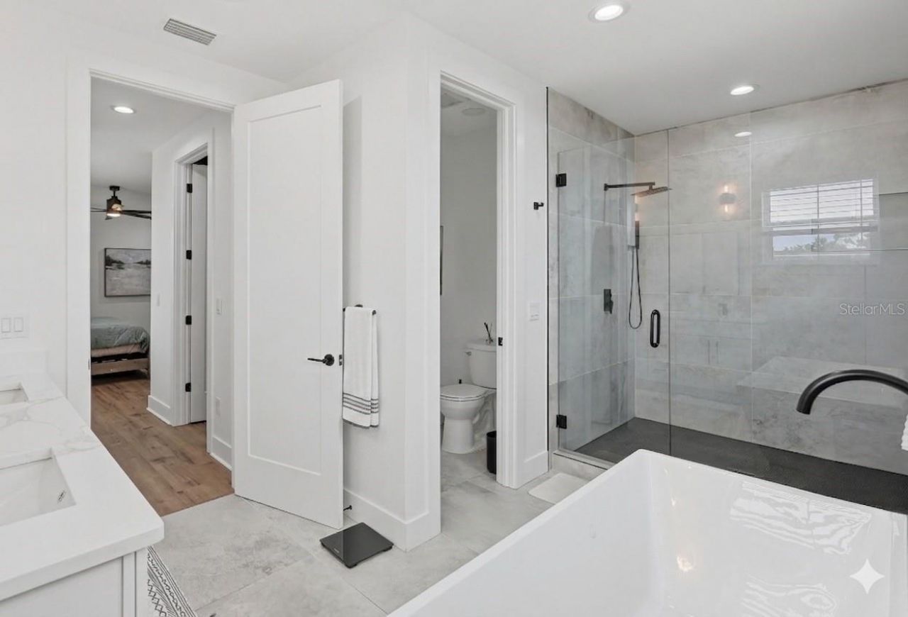 1727 Maryland Avenue Ne, Saint Petersburg, FL 33703 Photo