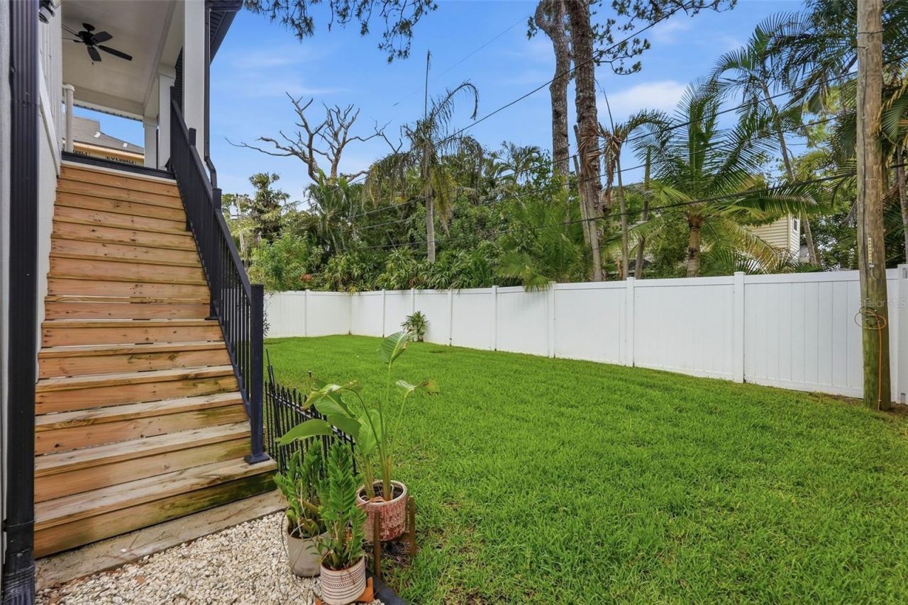 1727 Maryland Avenue Ne, Saint Petersburg, FL 33703 Photo