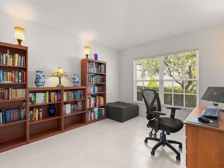 4638 Raintree Ridge Road , Orlando, FL 32837