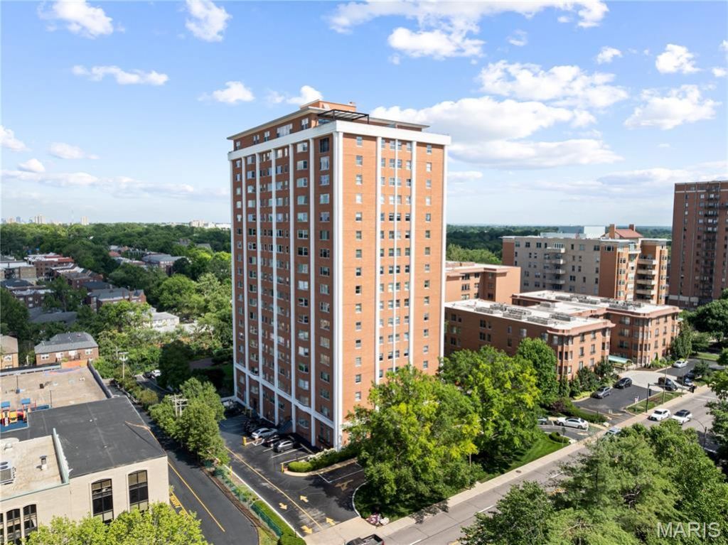 710 S Hanley Road , Unit 10B, Clayton, MO 63105 Main Photo