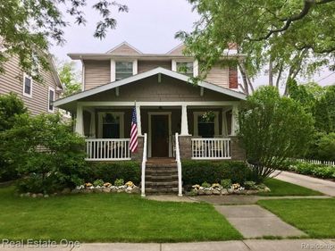 410 W 4th Street, Rochester, MI 48307