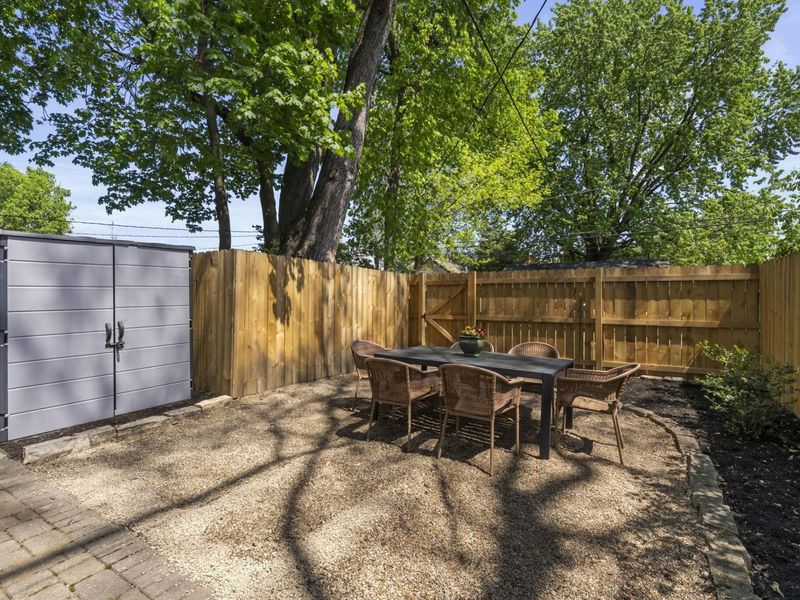 1056 Pennsylvania Avenue , Columbus, OH 43201 Photo 29