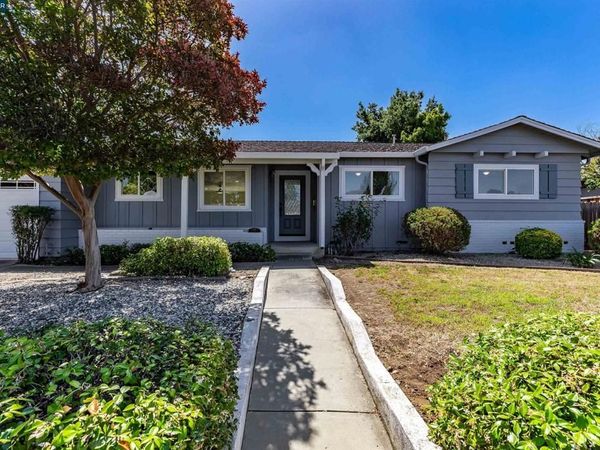 1750 Woodcrest Dr, Concord, CA 94521