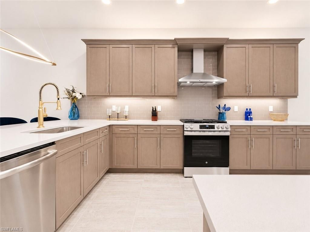 4446 Crimson Ave, Naples, FL 34119 Photo