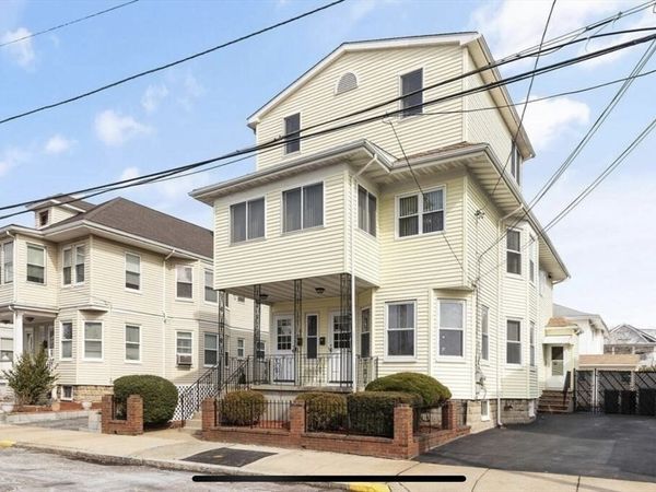 21 Bradbury Ave, Unit A, Medford, MA 02155