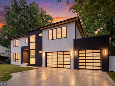 1002 AVERY COURT SW, VIENNA, VA 22180