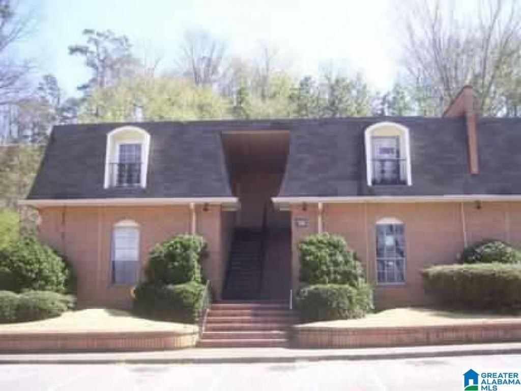 186 Old Montgomery Highway, Unit C, Homewood, AL 35216 Main Photo