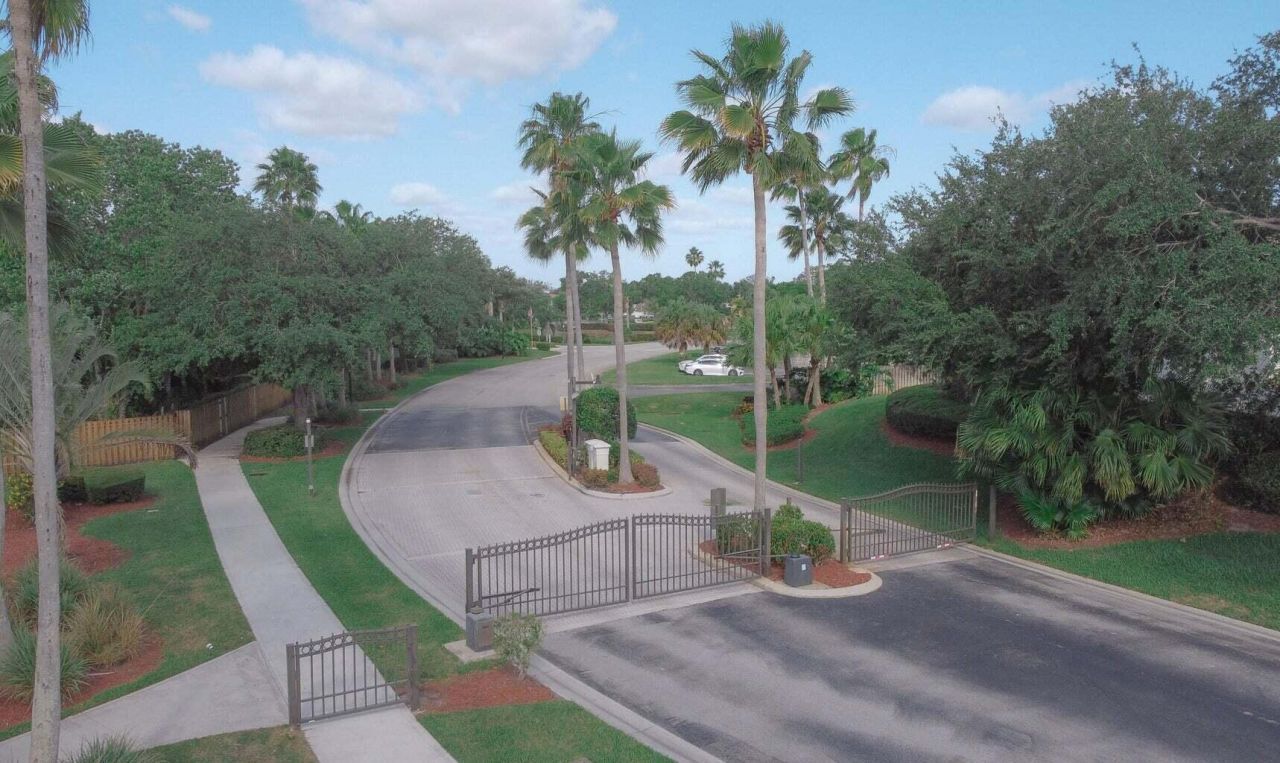 3129 SW Solitaire Palm Drive, Palm City, FL 34990 Photo
