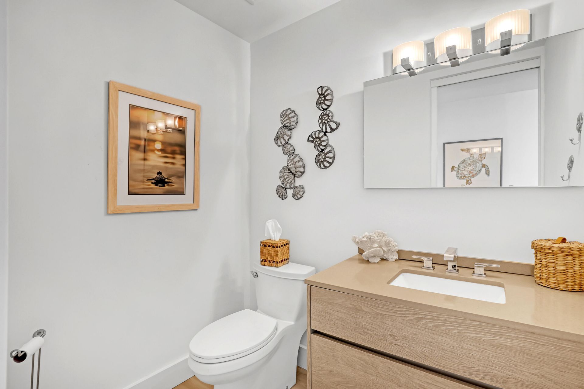 106 Inlet Way, Unit 305, Palm Beach Shores, FL 33404 Photo