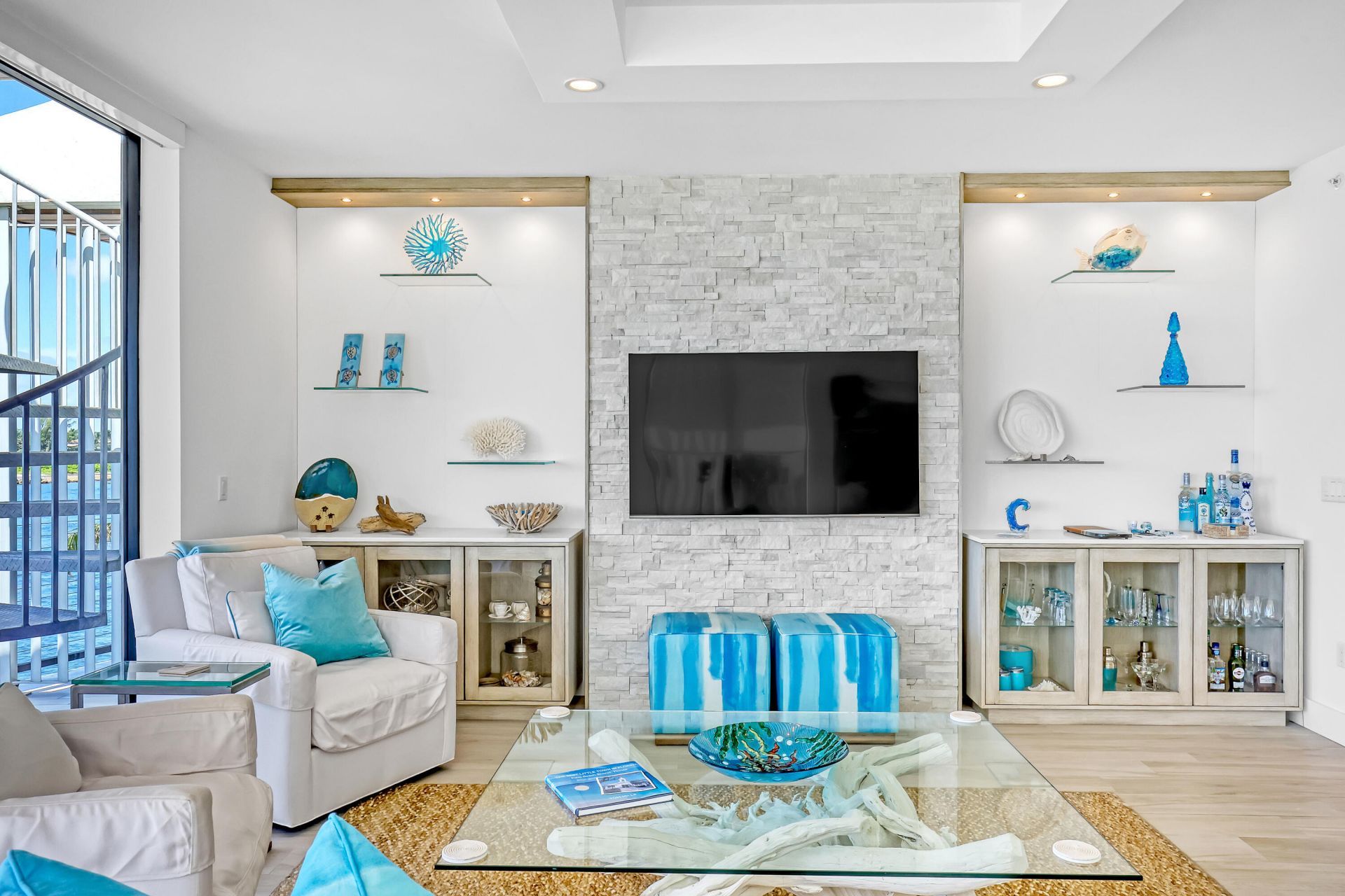 106 Inlet Way, Unit 305, Palm Beach Shores, FL 33404 Photo