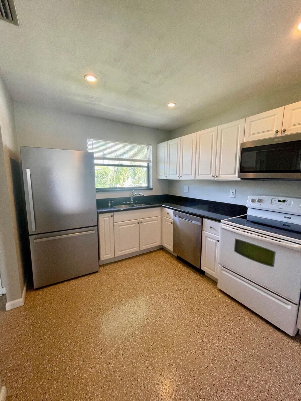 1271 SE Parkview Place, Unit H8, Stuart, FL 34994 Photo